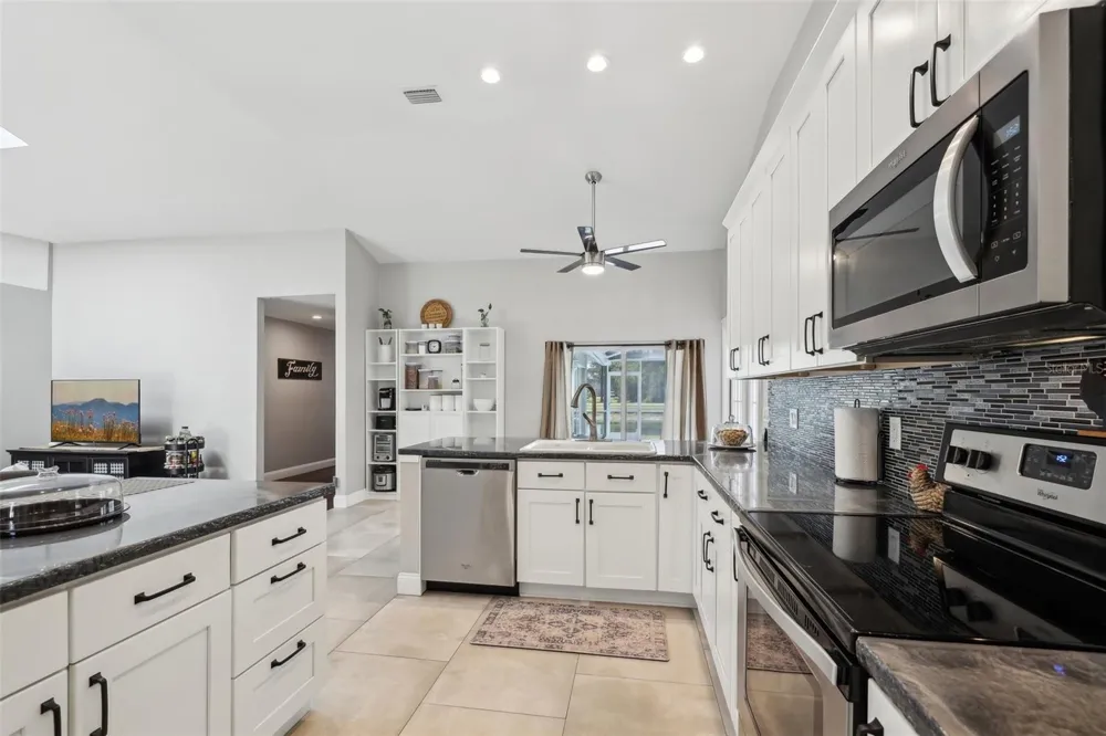 954 COBBLESTONE LANE Tarpon Springs, FL 34688