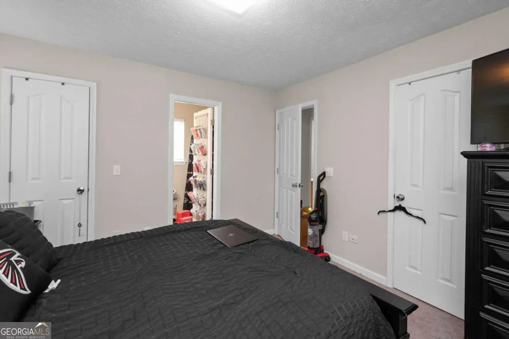 8 Priscilla DR Grantville, GA 30220