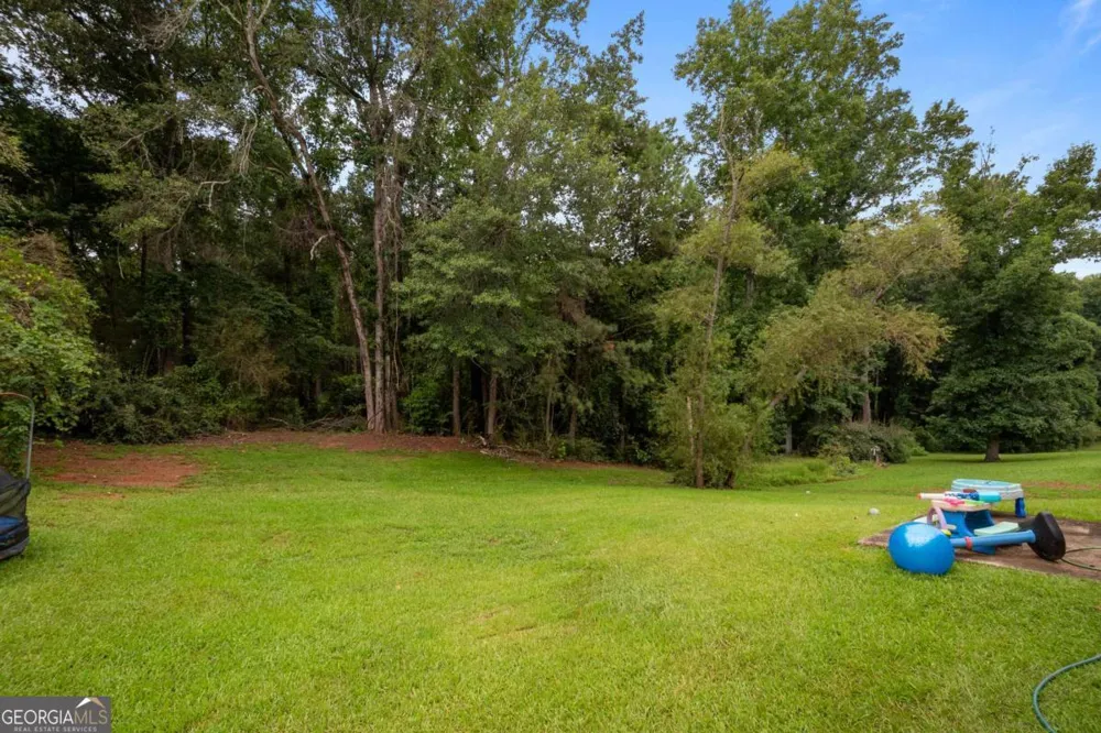 8 Priscilla DR Grantville, GA 30220