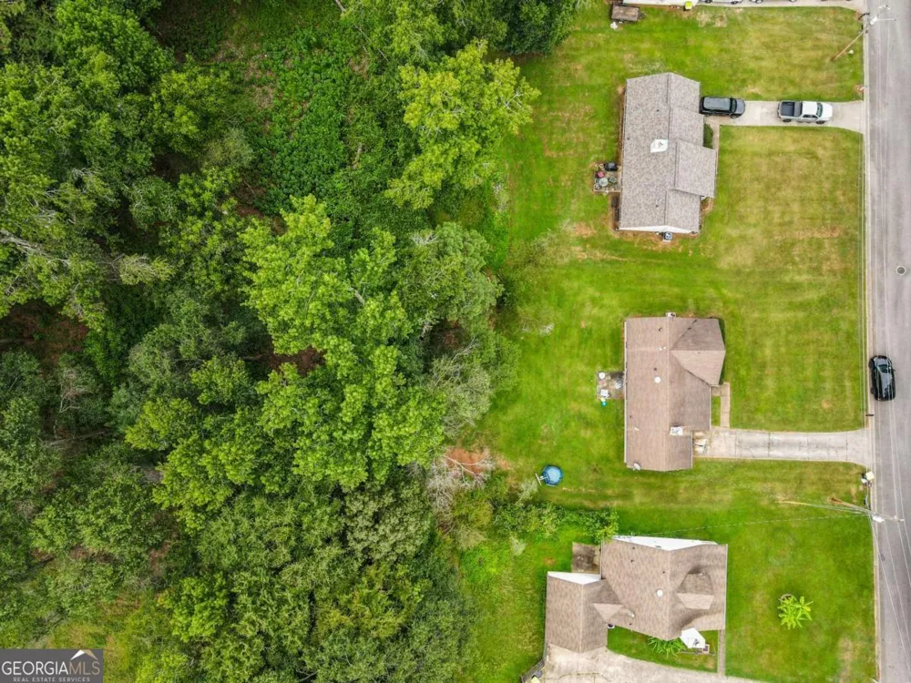 8 Priscilla DR Grantville, GA 30220