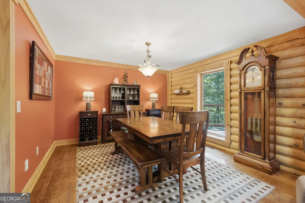 302 Bumpy TRL Dawsonville, GA 30534