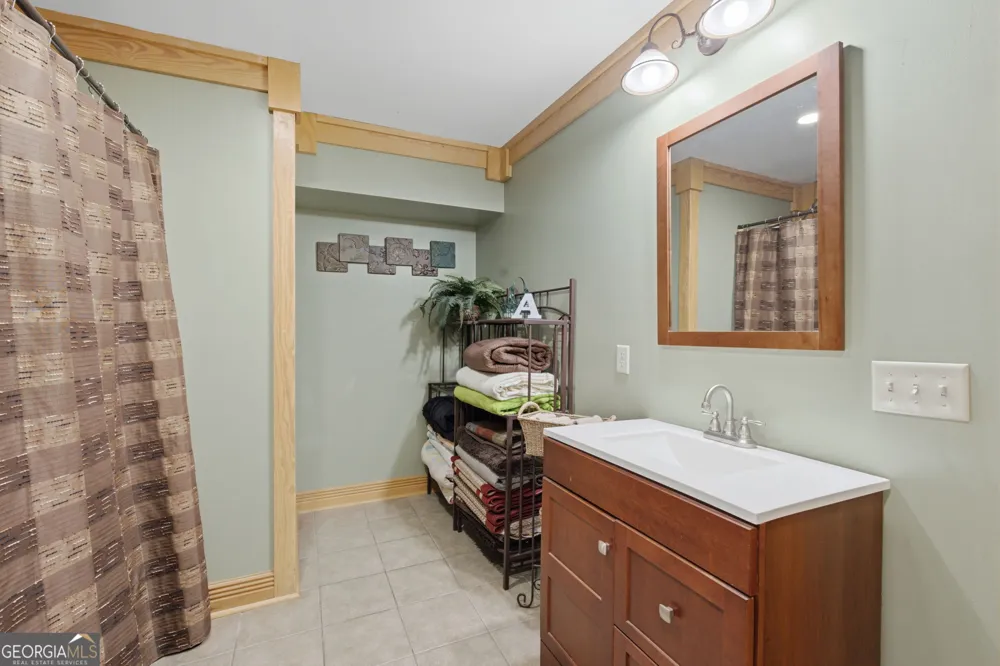 302 Bumpy TRL Dawsonville, GA 30534