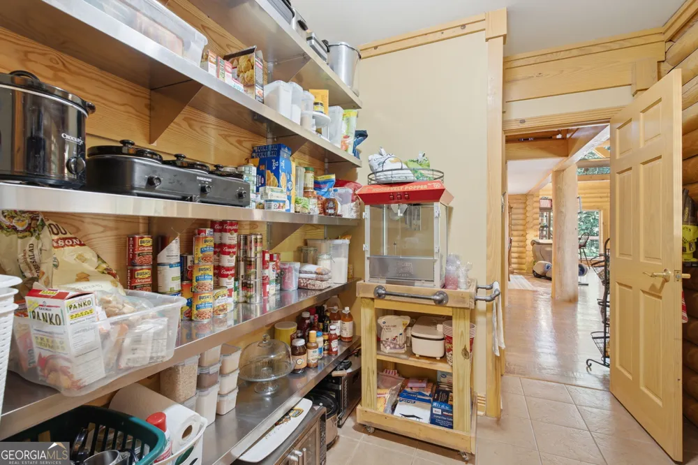 302 Bumpy TRL Dawsonville, GA 30534