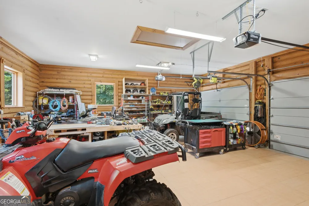 302 Bumpy TRL Dawsonville, GA 30534