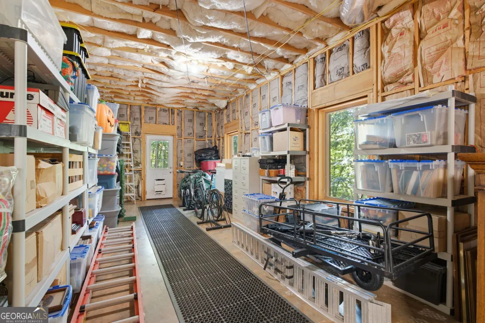 302 Bumpy TRL Dawsonville, GA 30534