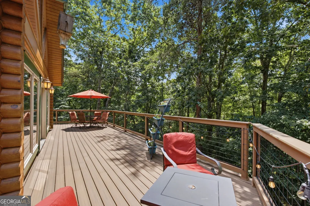 302 Bumpy TRL Dawsonville, GA 30534