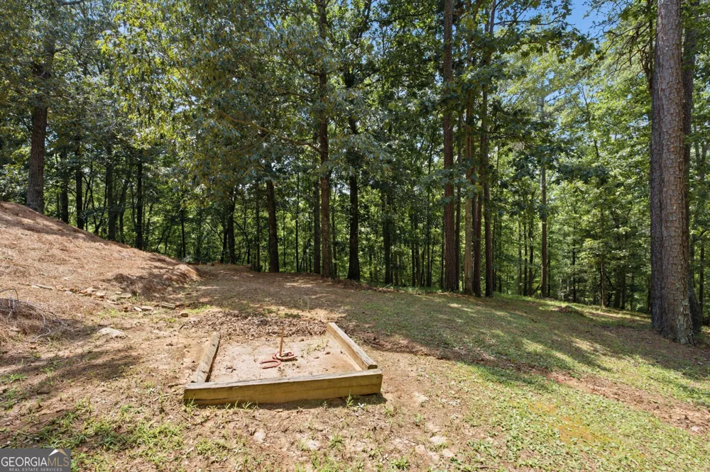302 Bumpy TRL Dawsonville, GA 30534
