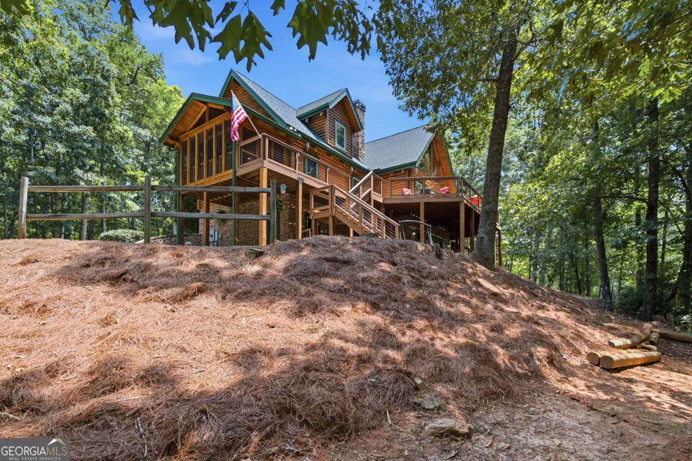 302 Bumpy TRL Dawsonville, GA 30534