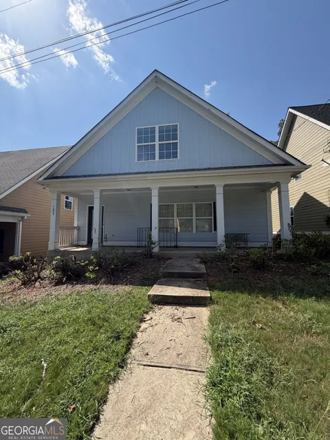 107 E Paces DR