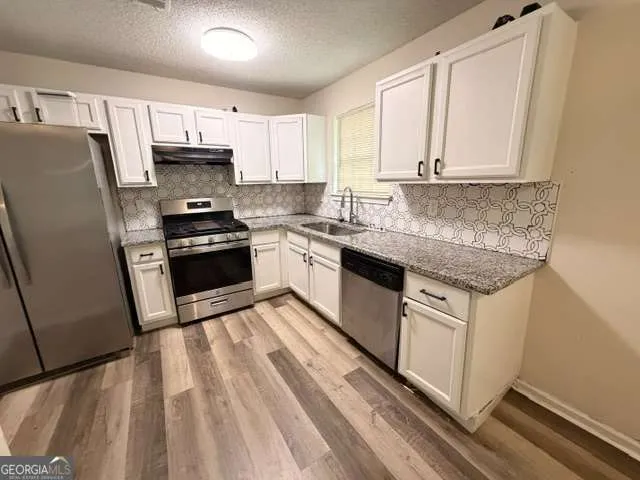 4099 WARD LAKE TRL Ellenwood, GA 30294