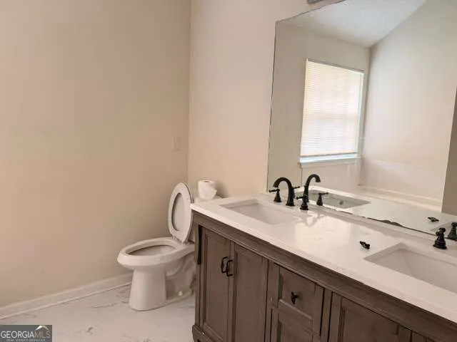4099 WARD LAKE TRL Ellenwood, GA 30294