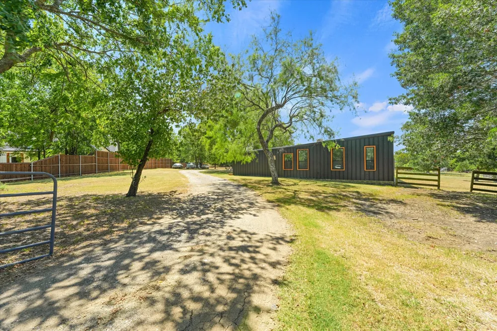 9732 Mackenzie Brook Royse City, TX 75189