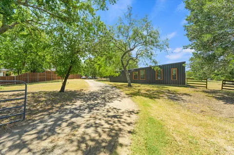 9732 Mackenzie Brook