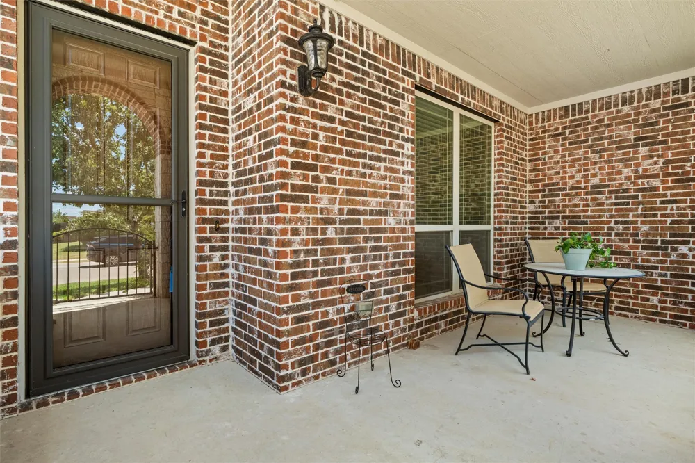 116 Cimmaron Court Alvarado, TX 76009