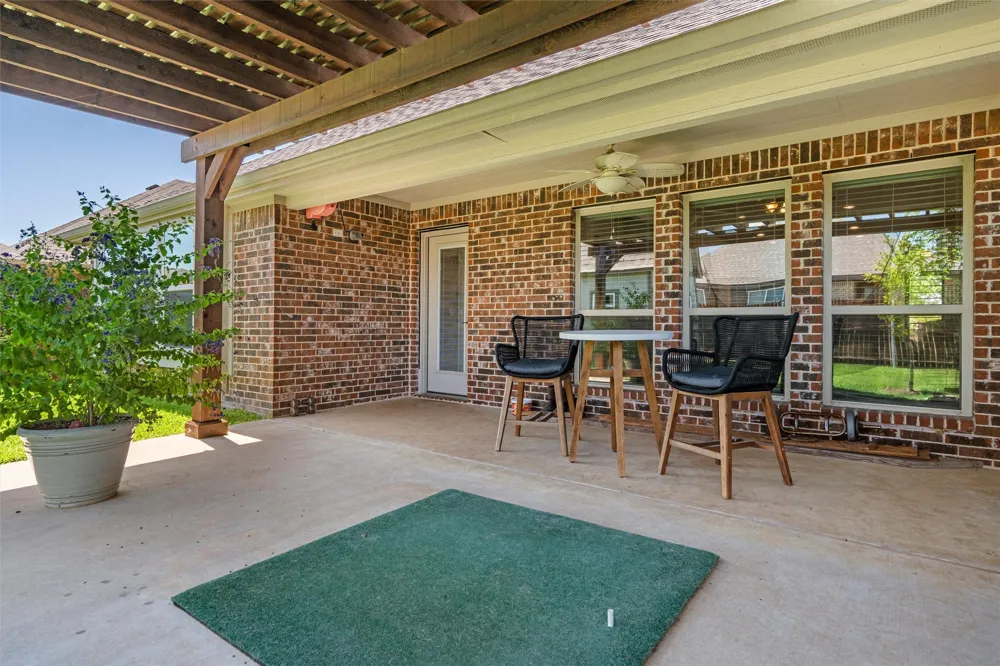 116 Cimmaron Court Alvarado, TX 76009