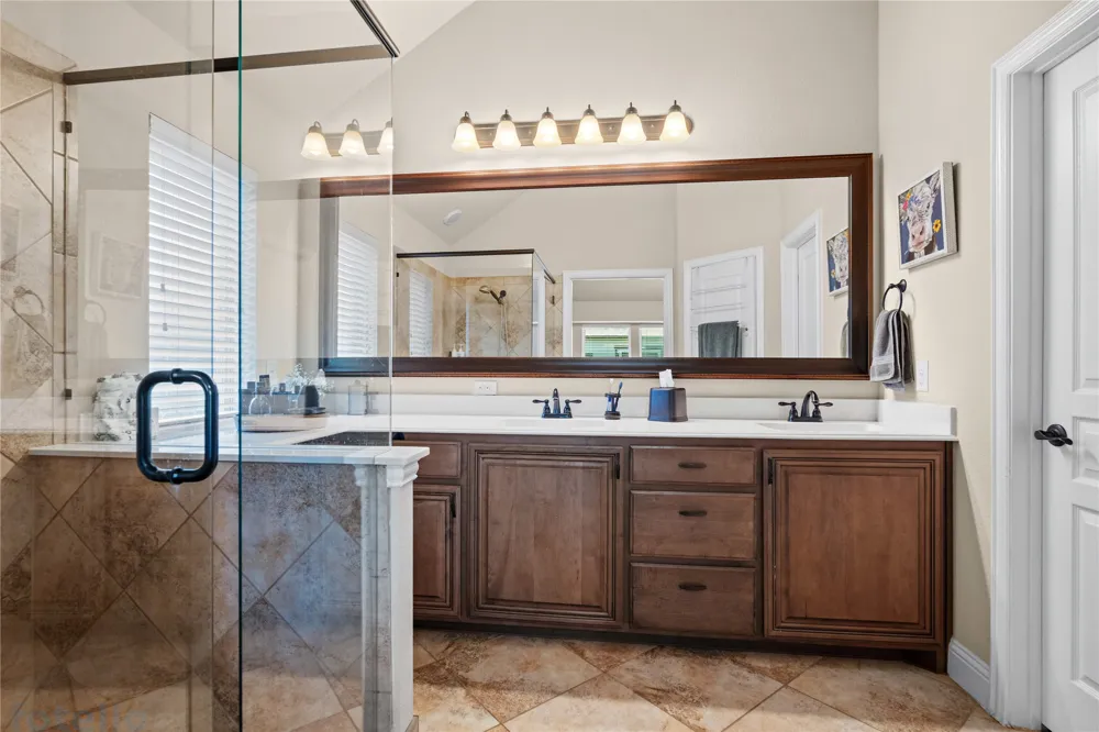 116 Cimmaron Court Alvarado, TX 76009
