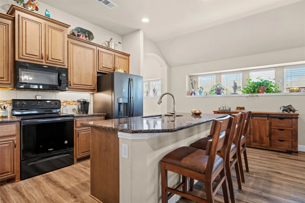 116 Cimmaron Court Alvarado, TX 76009