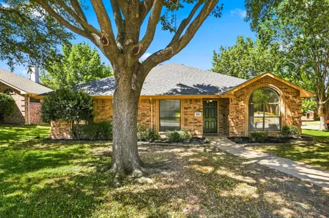 7121 Cottonwood Circle