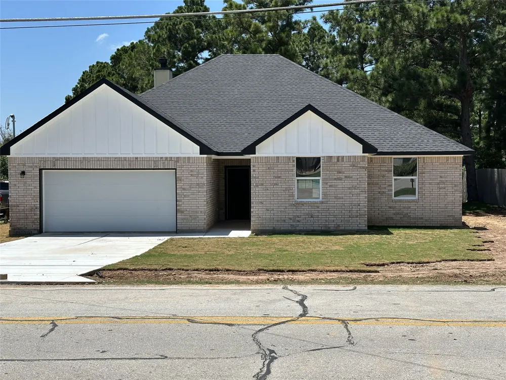 109 Mauna Kea Lane Bastrop, TX 78602