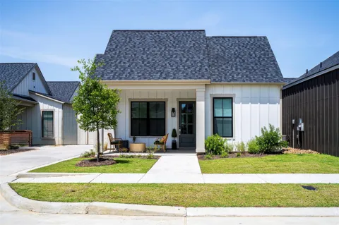15110 Gardenberry Lane