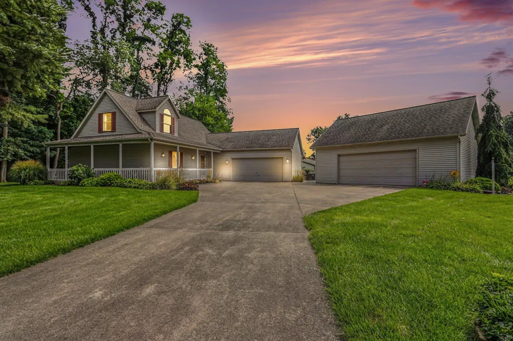 56695 Chippewa Drive Three Rivers, MI 49093
