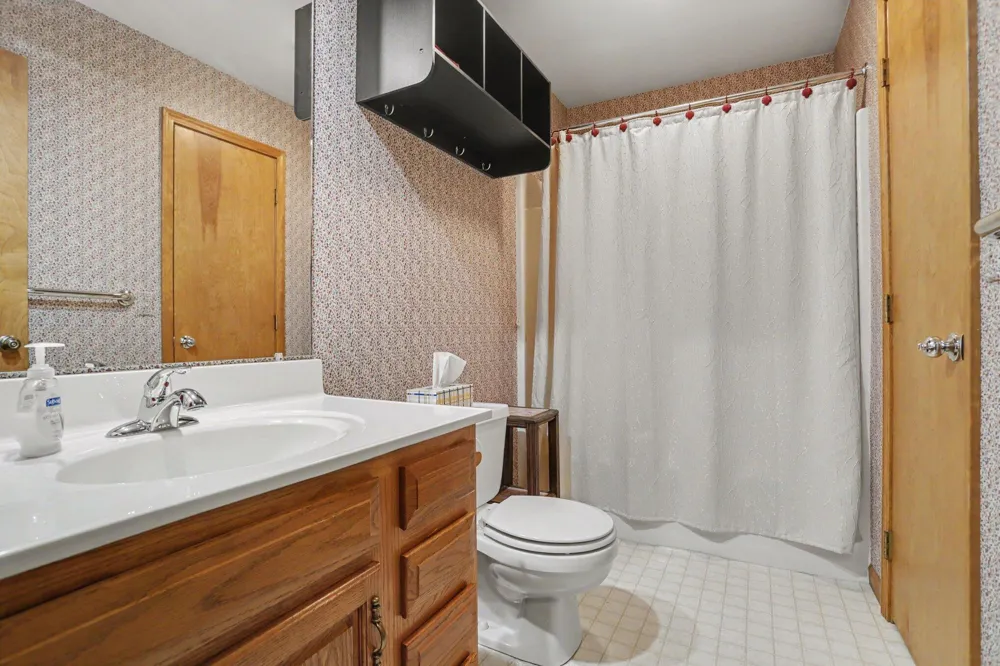 56695 Chippewa Drive Three Rivers, MI 49093