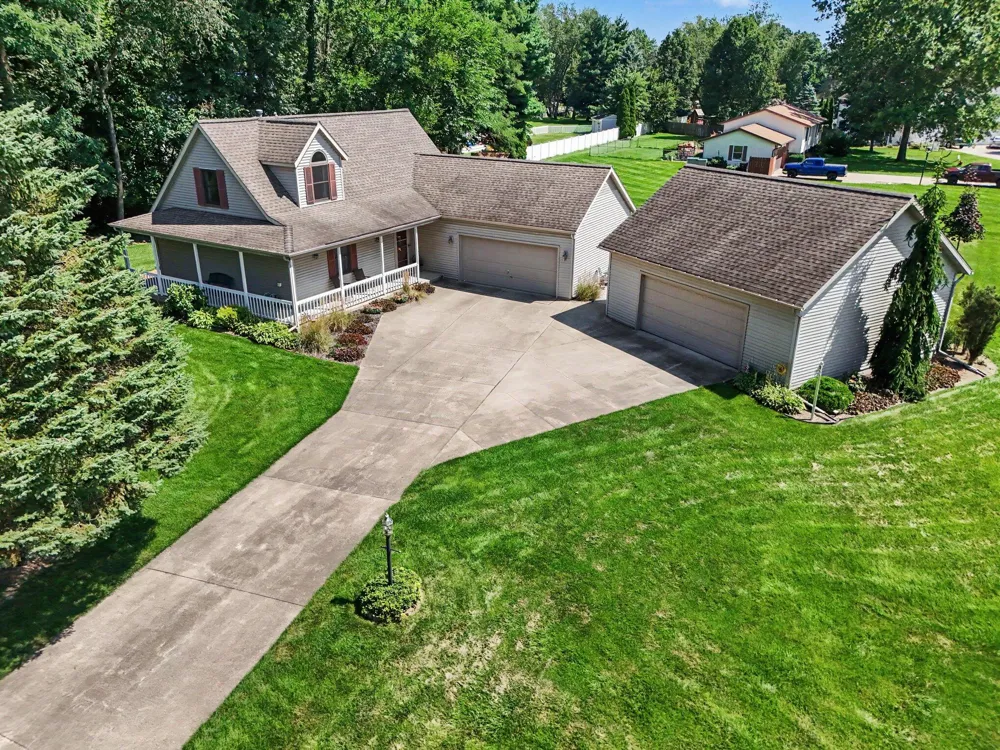 56695 Chippewa Drive Three Rivers, MI 49093