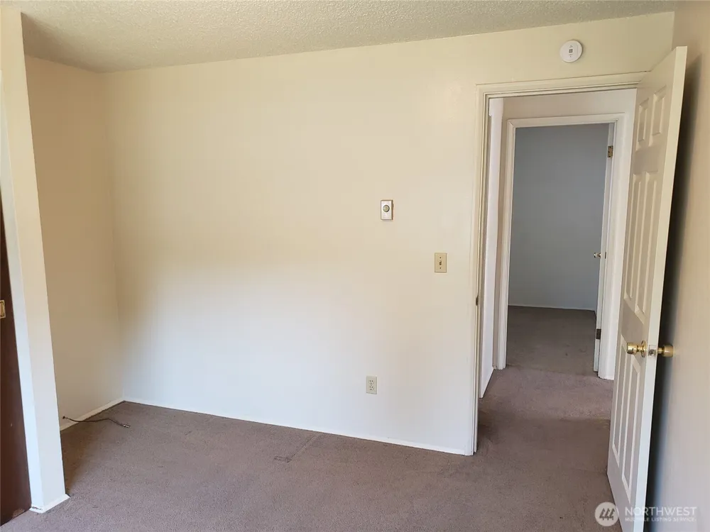 4720 Merlin Street Longview, WA 98632