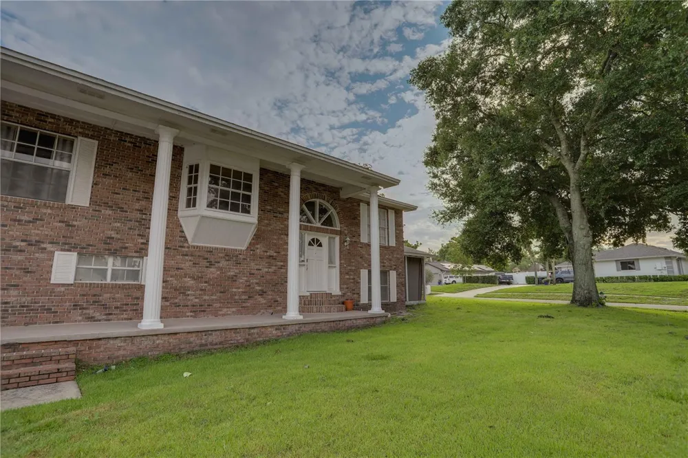 5212 ABELIA DRIVE Orlando, FL 32819