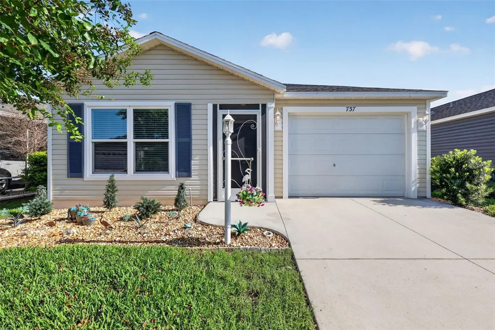 737 LOUISE LANE The Villages, FL 32163