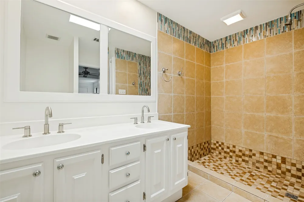 4228 Hyde Park Drive Mesquite, TX 75150