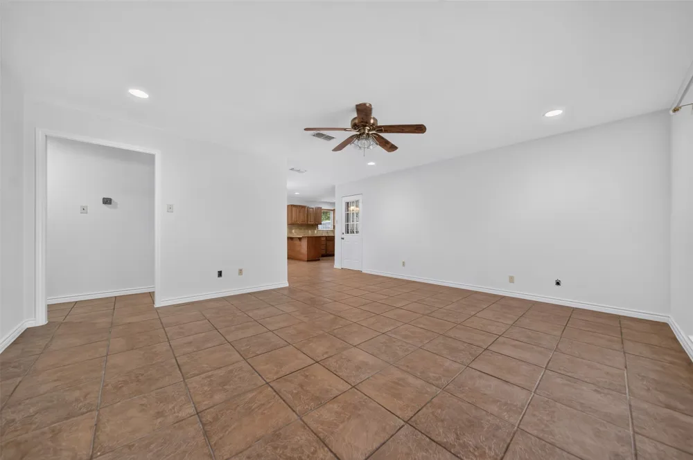 3041 Lakewood Drive Tyler, TX 75702