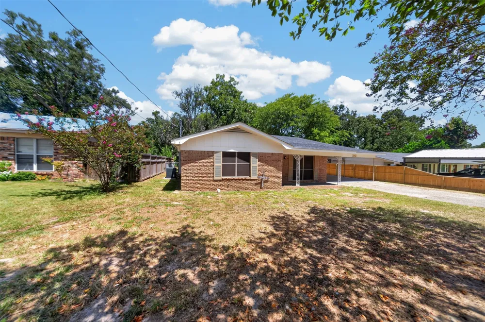 3041 Lakewood Drive Tyler, TX 75702
