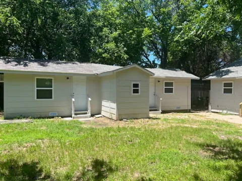 1513 Panhandle Street #B
