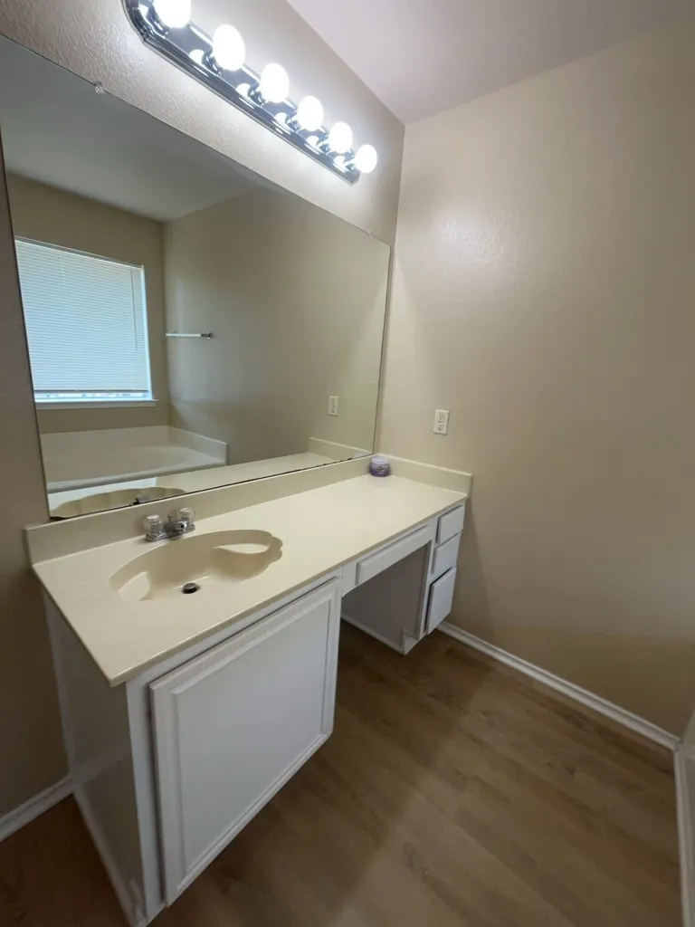 1824 Mcneely Street Lancaster, TX 75134