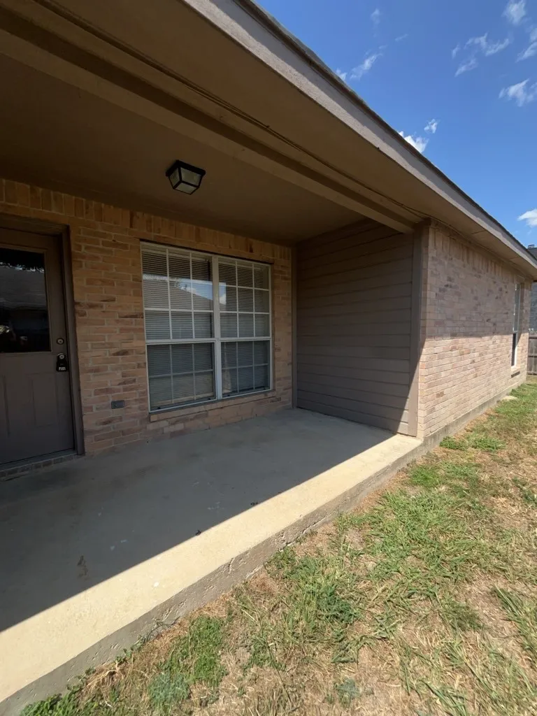 1824 Mcneely Street Lancaster, TX 75134