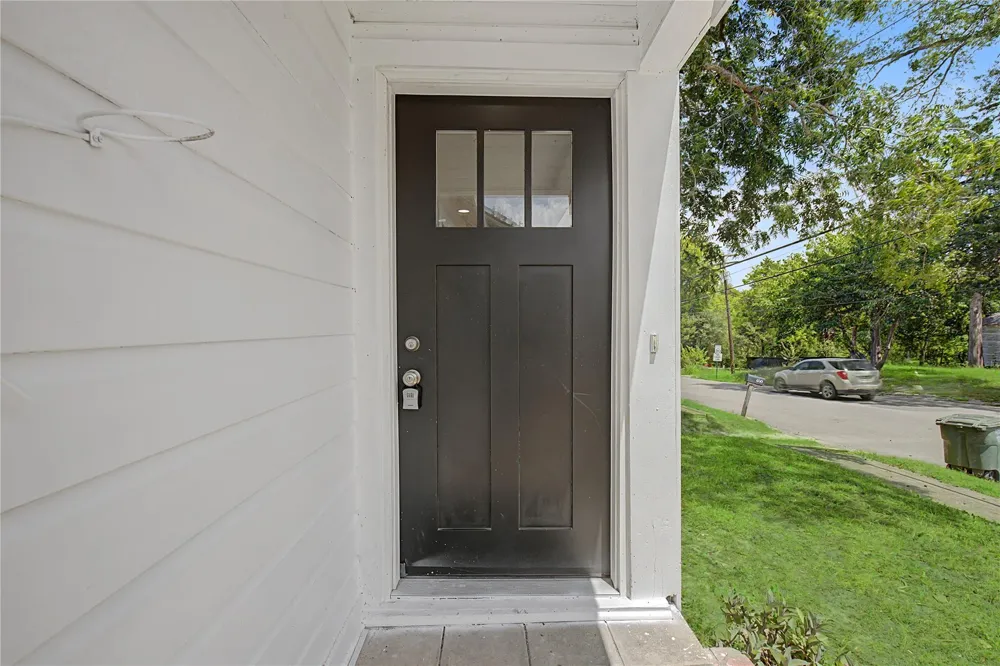 632 University Avenue Huntsville, TX 77320