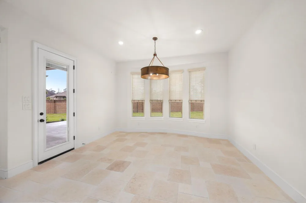 8551 Tombron Grove Road Magnolia, TX 77354