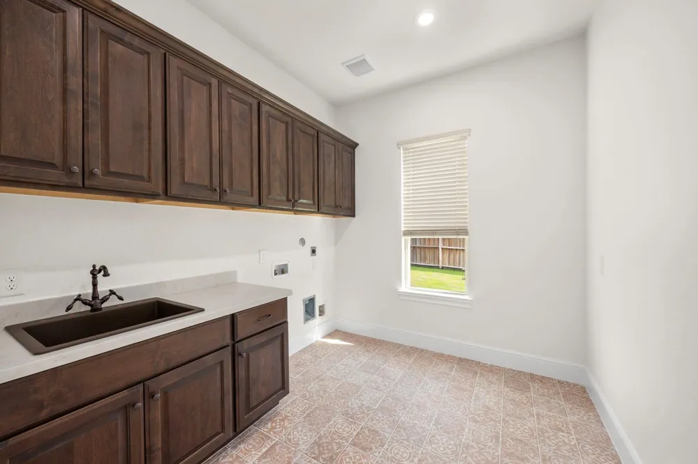 8551 Tombron Grove Road Magnolia, TX 77354