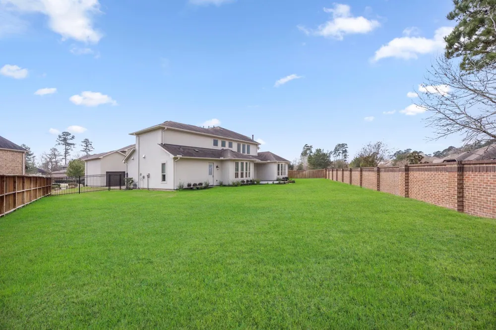 8551 Tombron Grove Road Magnolia, TX 77354