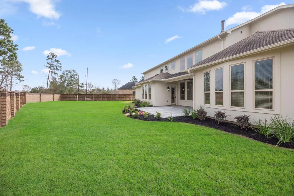 8551 Tombron Grove Road Magnolia, TX 77354