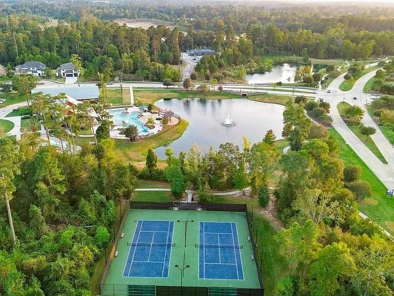 8551 Tombron Grove Road Magnolia, TX 77354