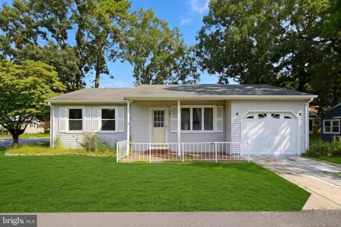 65 NORWALK AVE