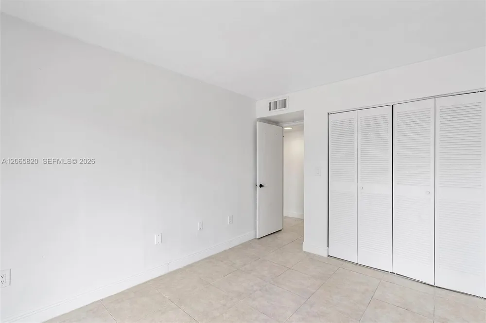 13255 SW 88th Ln #302-CS Miami, FL 33186