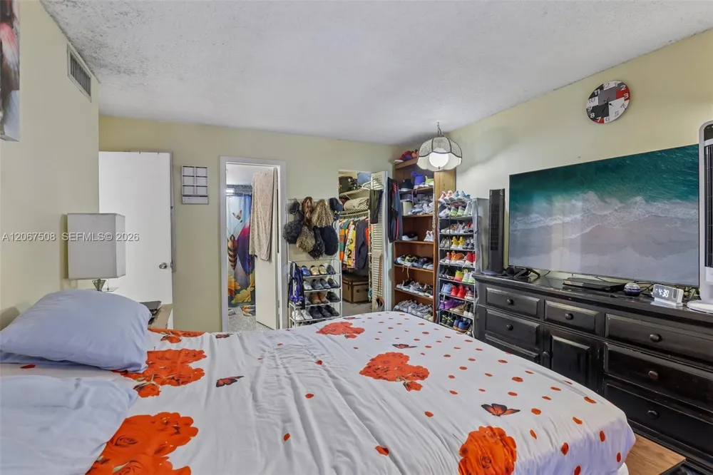 200 Bonnie Blvd #139 Palm Springs, FL 33461