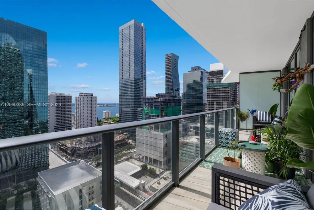 1300 S Miami Ave #2103 Miami, FL 33130