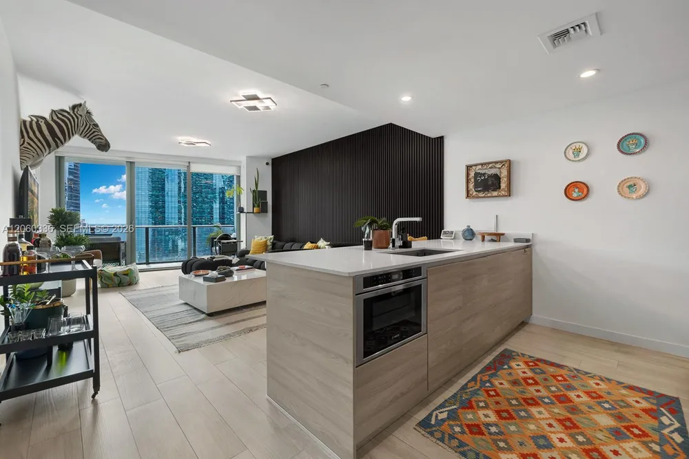 1300 S Miami Ave #2103 Miami, FL 33130