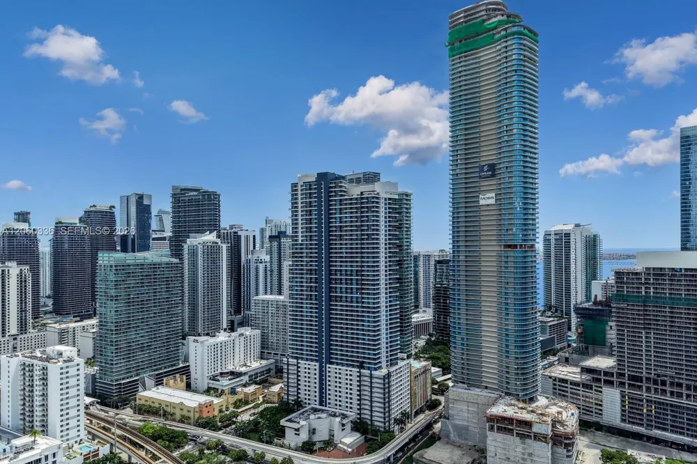 1300 S Miami Ave #2103 Miami, FL 33130