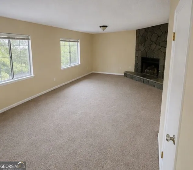 976 Worcester PL NW Lilburn, GA 30047