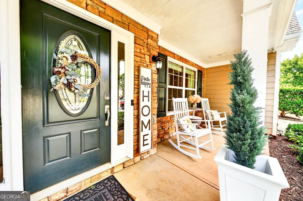 1811 Alberta LN Winder, GA 30680